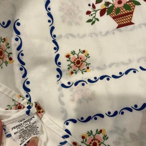 Vintage 1970’s twin flat sheet. 151 - Picture 1 of 2